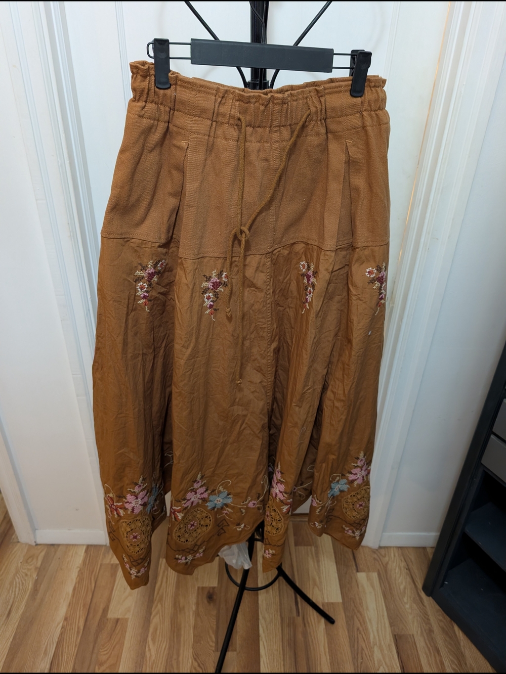 Free People Camel Brown Embroidered Maxi Skirt Size Medium